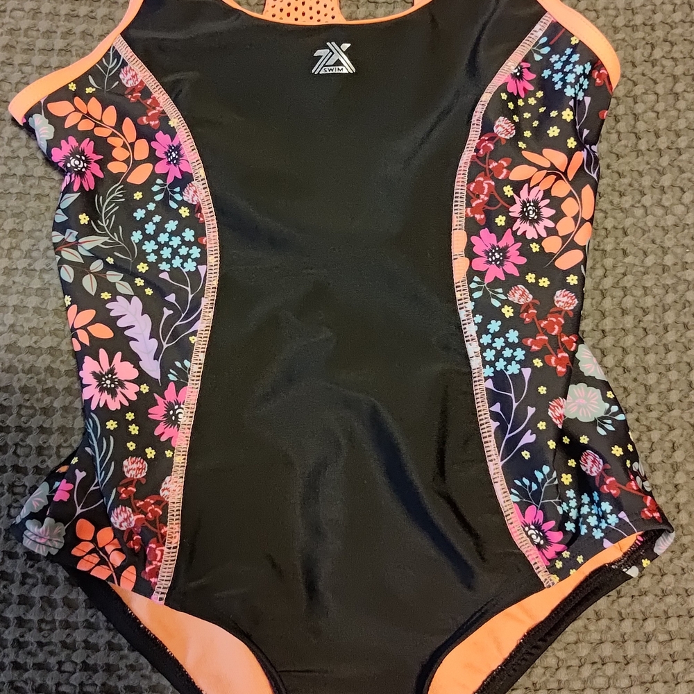 Place Multicolor Tie-Dye Garment